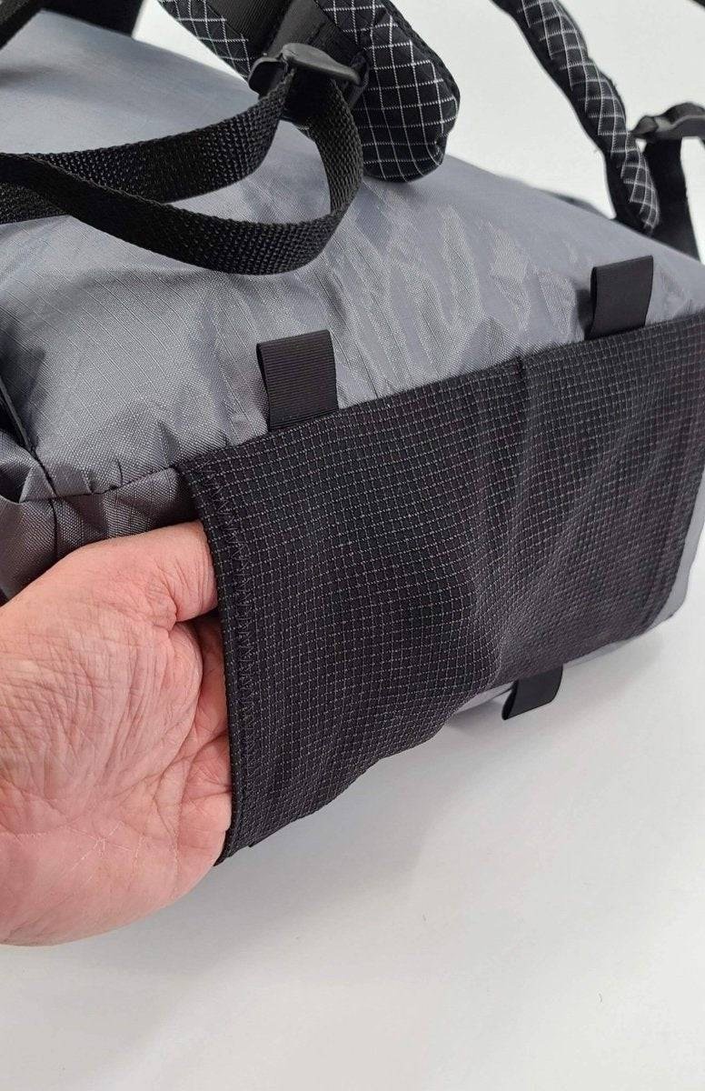 Hilltop Packs Dirty 30 ECO bottom stretch pocket detail